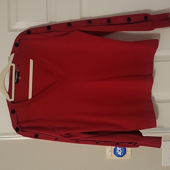 Red Sweater - Picture 1 of 5